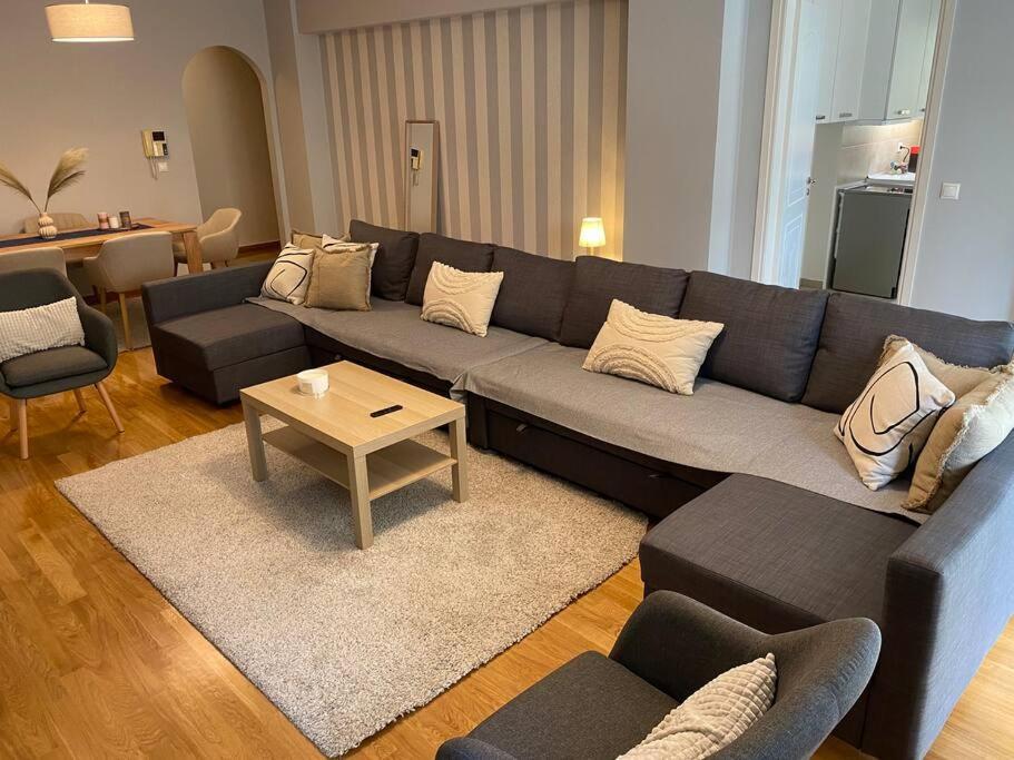 Classy 3Br With 2 Bathrooms Apartment In Marousi Athene Buitenkant foto